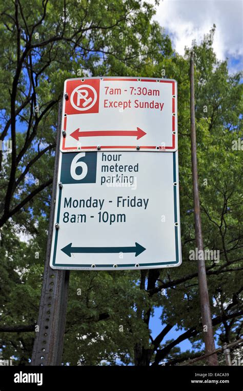 Bronx street sign hi-res stock photography and images - Alamy