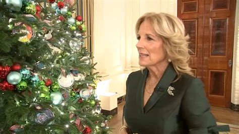 First lady Dr. Jill Biden shows off Christmas decorations at The White ...