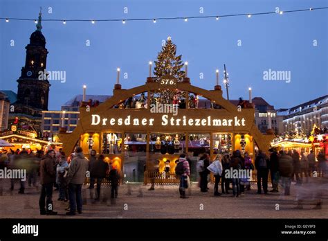 Christmas market, Dresden Stock Photo - Alamy