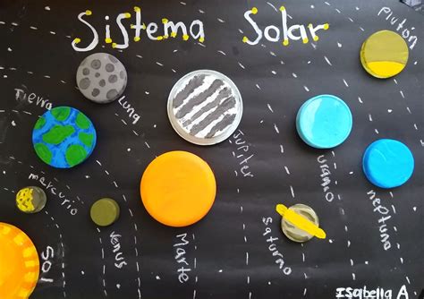 Maqueta Sistema Solar Material Reciclable