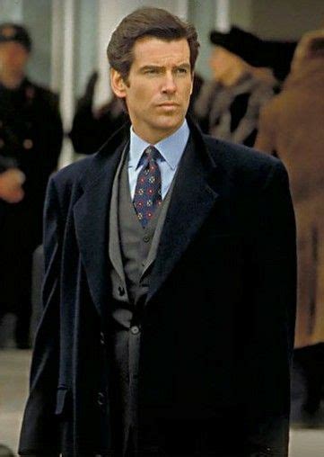 Pierce Brosnan - Bond | James bond style, Pierce brosnan, James bond suit