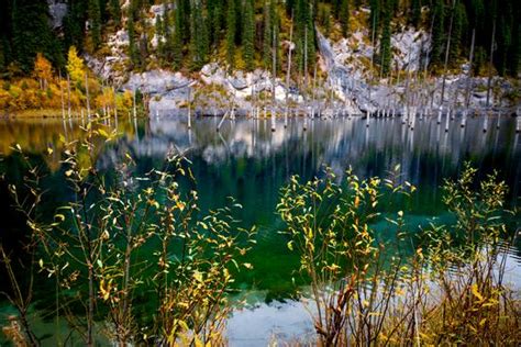 Autumn on Lake Kaindy · Kazakhstan travel and tourism blog