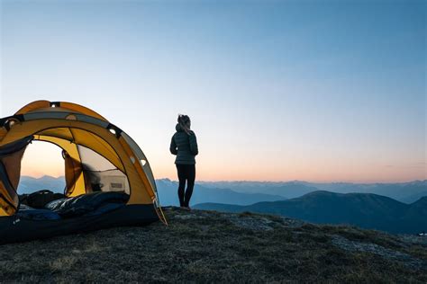 Ultimate Guide to Mountain Camping: Top Sites & Tips | KEUTEK