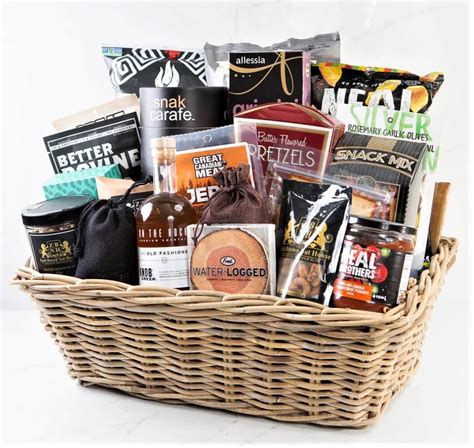 Whiskey Gift Baskets | Old Fashion Whiskey Gift Basket