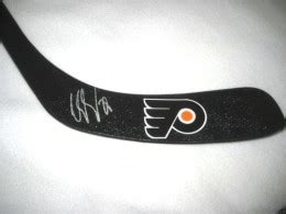 Claude Giroux Cards and Memorabilia Buying Guide