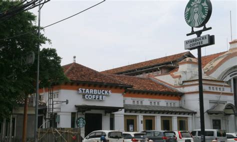 30+ Starbucks Indonesia Stock Photos, Pictures & Royalty-Free Images ...