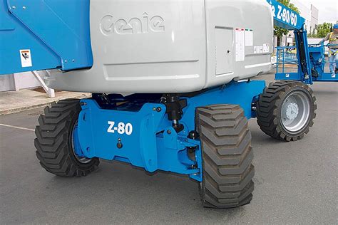 Genie® Z®-80/60 Articulated Boom Lift