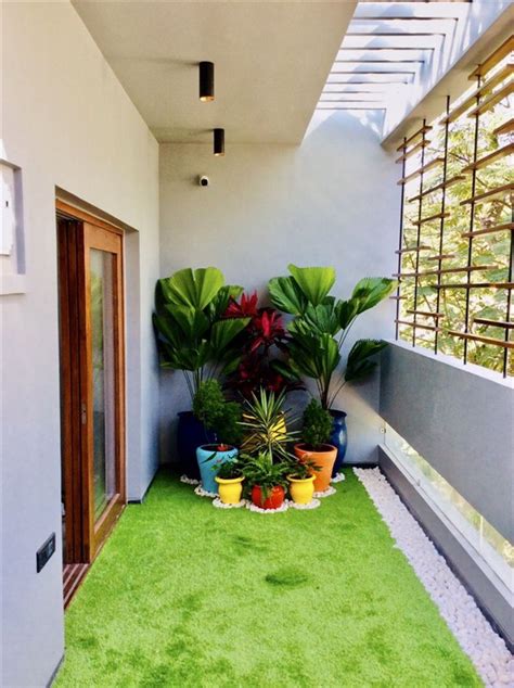 Balcony Artificial Grass: Real-Like Floor Ideas