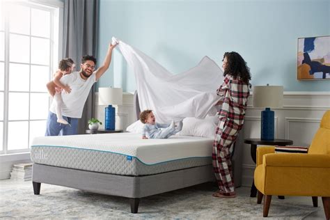 Best Mattress For Hip Pain: Top 5 Reviews | Better Slumber