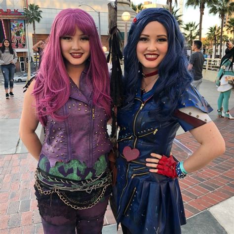 Descendants 2 cosplay Mal and evie Mal And Evie Descendants ...