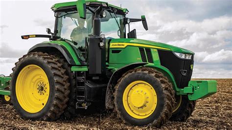 John Deere 7R Series Tractors | Papé Machinery Agriculture & Turf