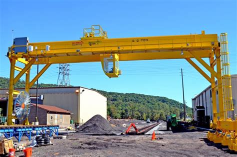 What Are the Different Types of Overhead Cranes?