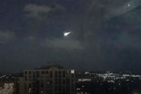 'Safe Fireball' Lights Up Sky Over the U.S. and Canada — See Video - TrendRadars