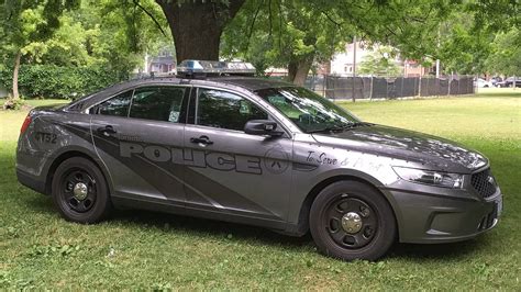 This is what the new Toronto police cars look like, old cars to be phased out. : r/toronto