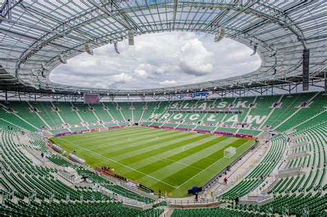 NOMINATE: your favorite European football stadiums for the EuroFootball Cup - Page 4 ...