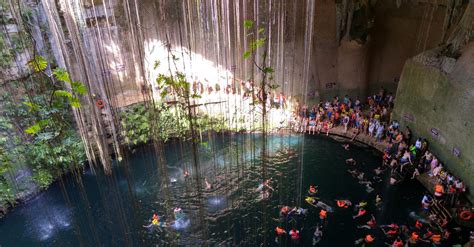 Chichen Itza Mayan pyramid ruins : Yucatan Mexico | Visions of Travel