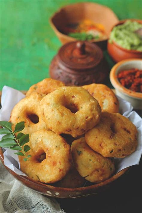 Medu Vada Recipe, How to Make Medu Vada - Fun FOOD and Frolic