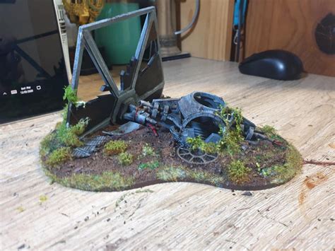 Crashed Tie Fighter from Miniaturescenerey – OnTableTop – Home of Beasts of War