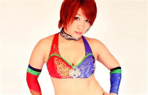 Report: Kana Already Under Contract With the WWE? - Diva Dirt