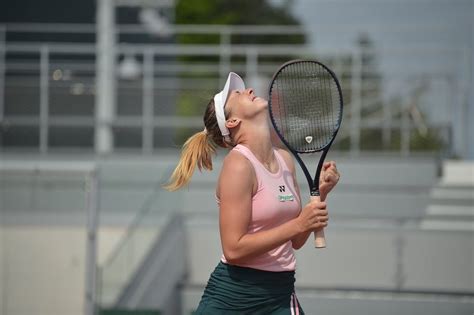 Teen Noskova completes qualifying mission - Roland-Garros - The 2023 Roland-Garros Tournament ...