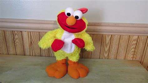 2001 Mattel Chicken Dance Elmo - YouTube