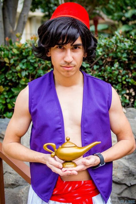 Aladdin #Disney #cosplay | Photo by York In A Box | Disney cosplay ...