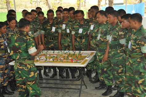 Bangladesh Army | Several members of the Bangladeshi armed f… | Flickr