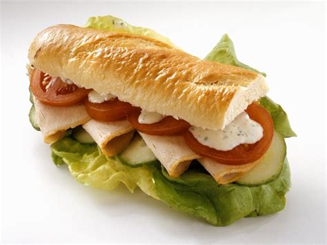 Turkey Ham Sandwich with Herbed Sauce recipe | Eat Smarter USA