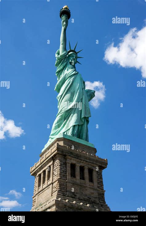 Statue of Liberty, symbol of American freedom Stock Photo: 72829666 - Alamy