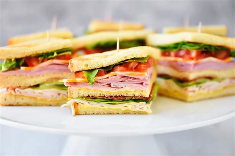 Actualizar 40+ imagen mini club sandwiches ideas - Abzlocal.mx