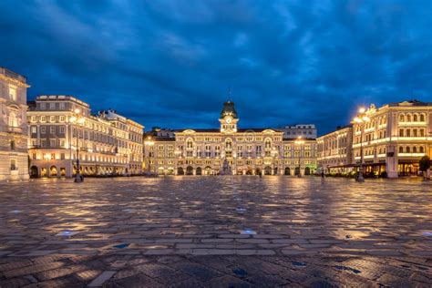 The Piazza Dell Unita D Italia Stock Photo - Image of venezia, marina: 78072614