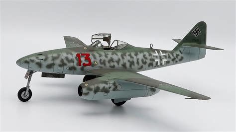 Messerschmitt Me 262 A-1a Fighter Aircraft -- Plastic Model Airplane ...