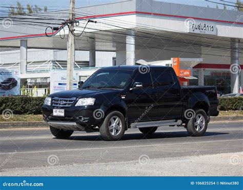 Private Tata Xenon Pickup Truck. Editorial Stock Image - Image of asia ...