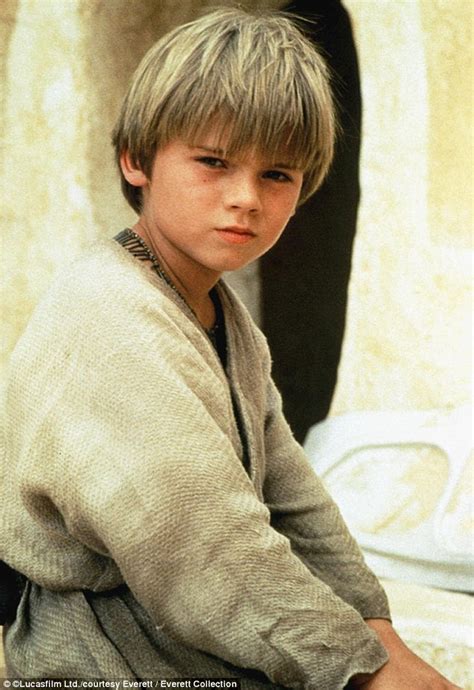 Who is your favorito Anakin? Jake Lloyd, Hayden Christensen or Sebastian Shaw? - guerra nas ...