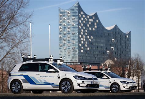 Volkswagen tests Level 4 self-driving in Hamburg Volkswagen - autonomous driving - Paul Tan's ...