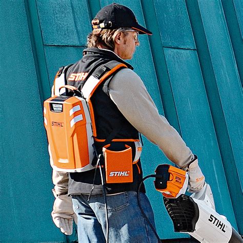 AR 900 Backpack Battery - Backpack battery to power all STIHL handheld machines