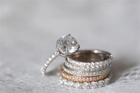 Choosing Your Wedding Band Style - Maytal Hannah