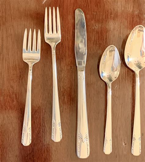 Wm Rogers Silver Flatware 8 Place Settings, Talisman Pattern 48 Pieces Silver Plate, Vintage Art ...