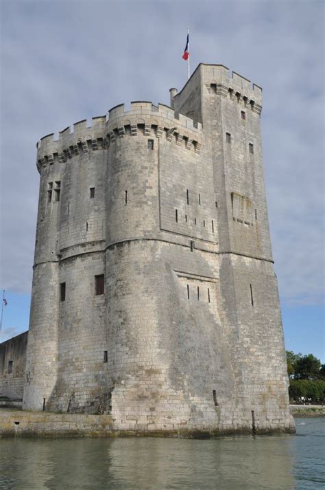 La Rochelle (1) - unmondedimage | Chateau a visiter, Ruines du château ...