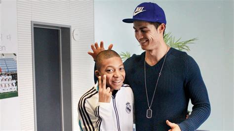 Ronaldo congratulates Mbappe on Real transfer