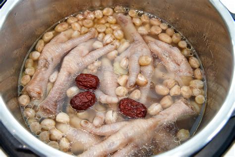 Chicken Feet Soup - China Sichuan Food