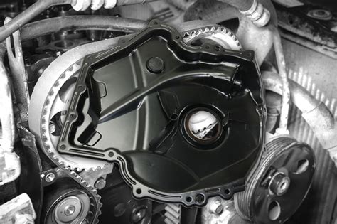 Failing Clutch Slave Cylinder: Symptoms, Causes, Repair, & FAQs - In The Garage with CarParts.com