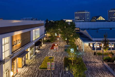 Oakbrook Center — StudioOutside