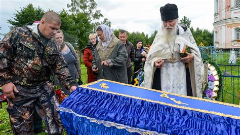 What is a typical Russian funeral like and how much does it cost ...