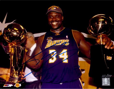 Shaquille O'Neal Los Angeles Lakers Autographed 11" x 14" Holding ...