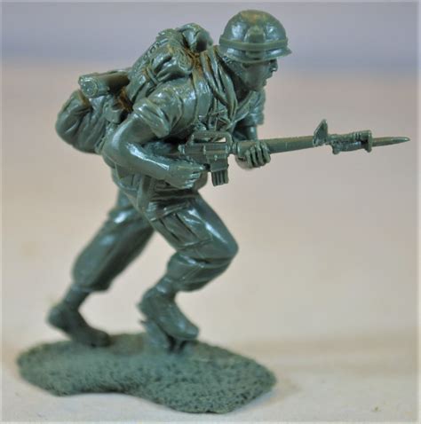 Plastic Platoon Vietnam War US 25th Infantry Division Toy Soldiers ...