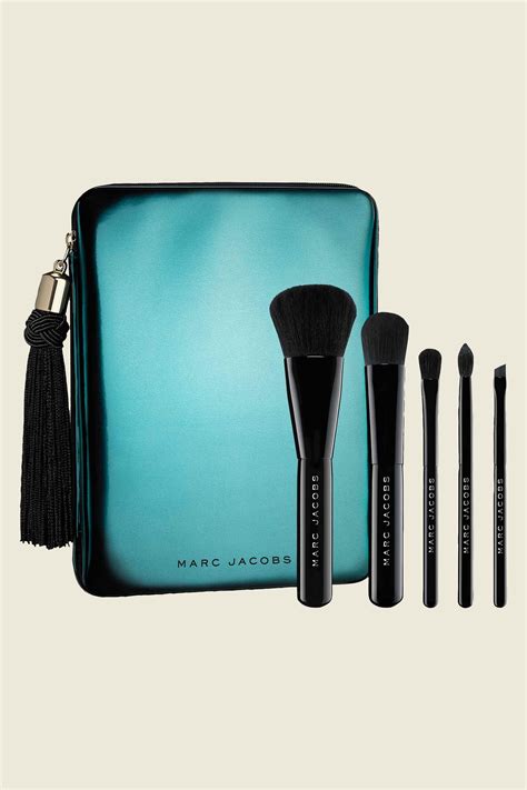 Marc Jacobs Beauty - 5-Piece Petites Brush Collection Eyeliner Brush ...
