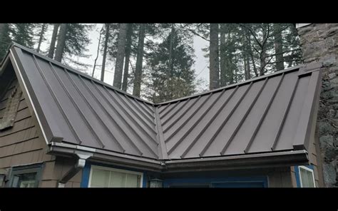 Gutters For Metal Roof: 4 Important Options To Know