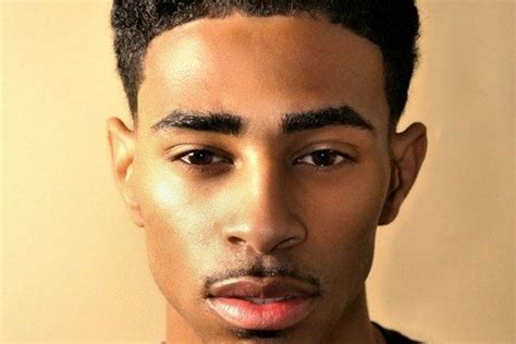 How To Shape Men's Eyebrow - Signature Reporter | Guys eyebrows, Eyebrows, Men