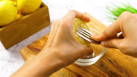 How to Squeeze a Lemon: 12 Steps (with Pictures) - wikiHow